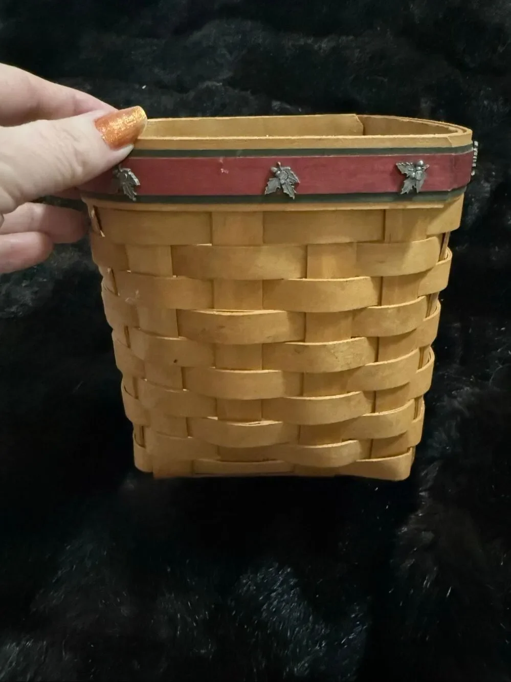 2006 Longaberger Tall Tissue Basket Red Green Trim Holly Nail Tack NO INSERT TOP